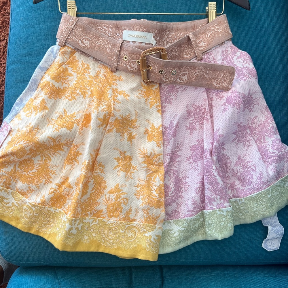 Zimmerman danced cuffed shorts size 2